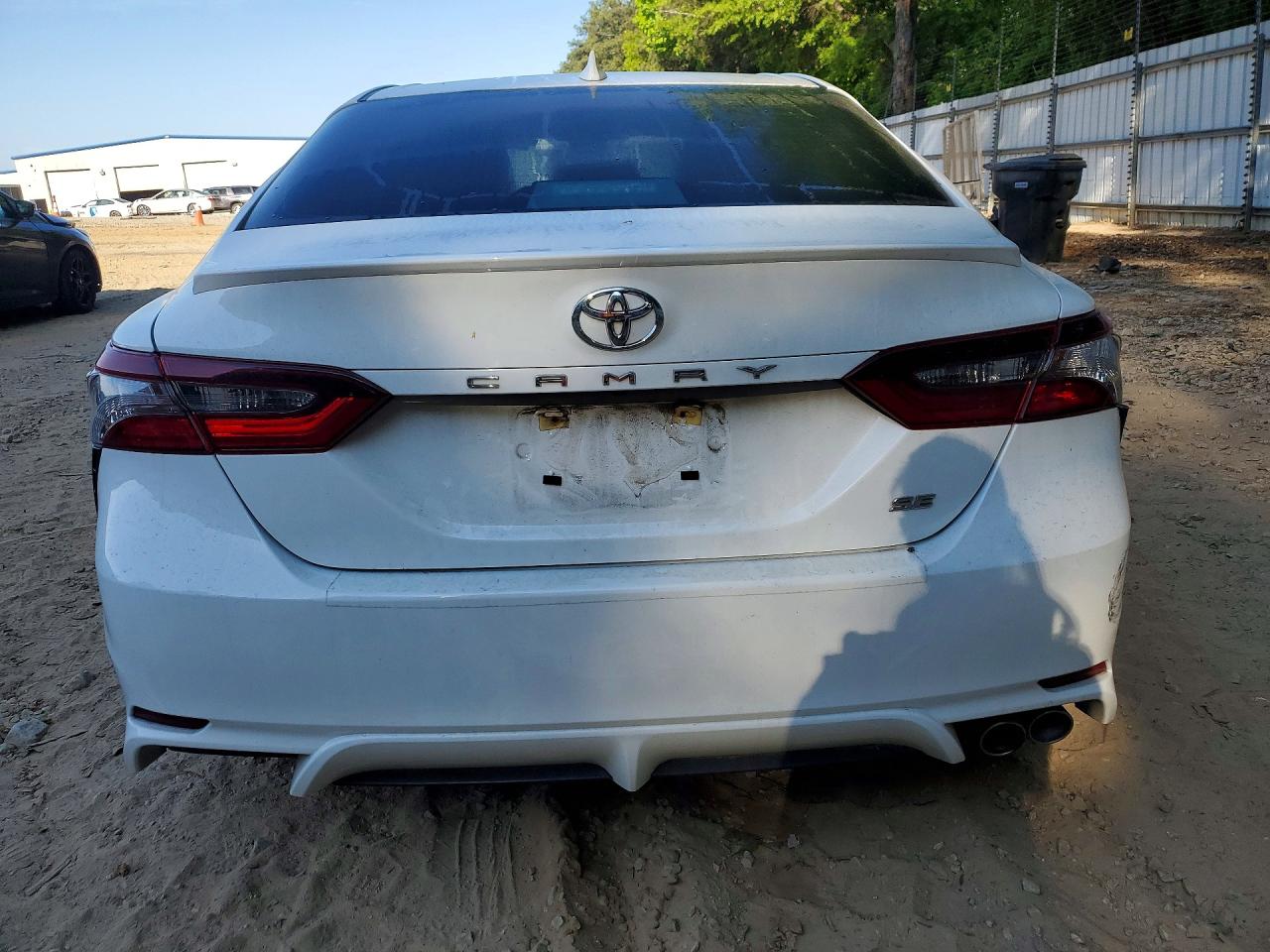 2021 TOYOTA CAMRY SE photo 6