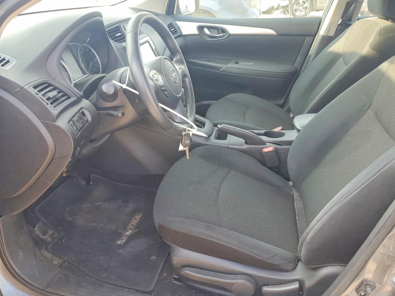 2019 NISSAN SENTRA S photo 7