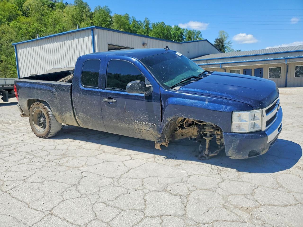 2009 CHEVROLET SILVERADO K1500 LT photo 4