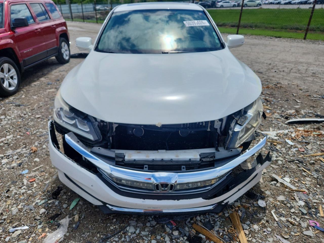 2016 HONDA ACCORD EX photo 5