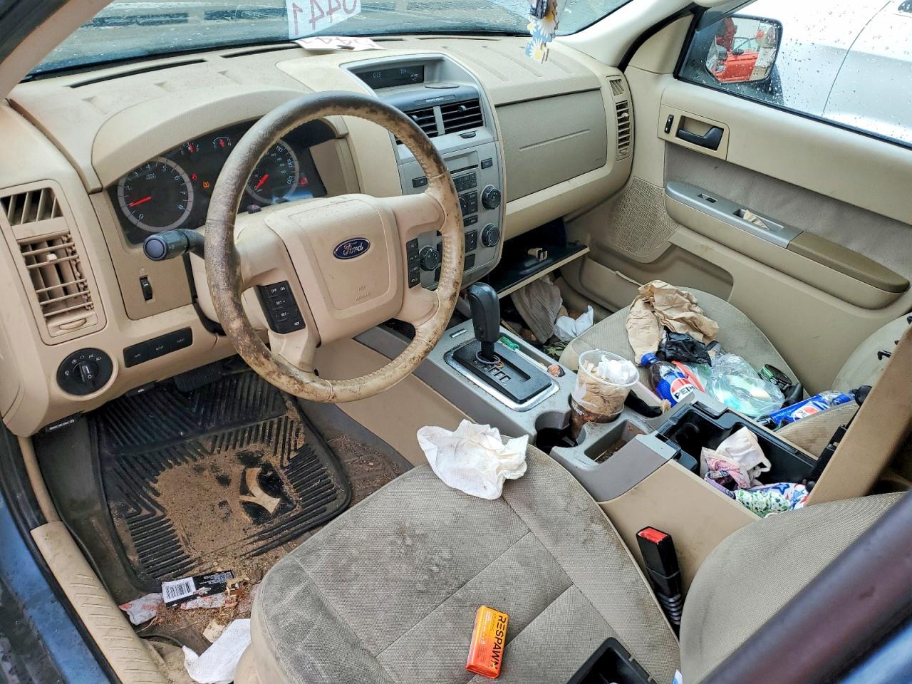2010 FORD ESCAPE XLT photo 22