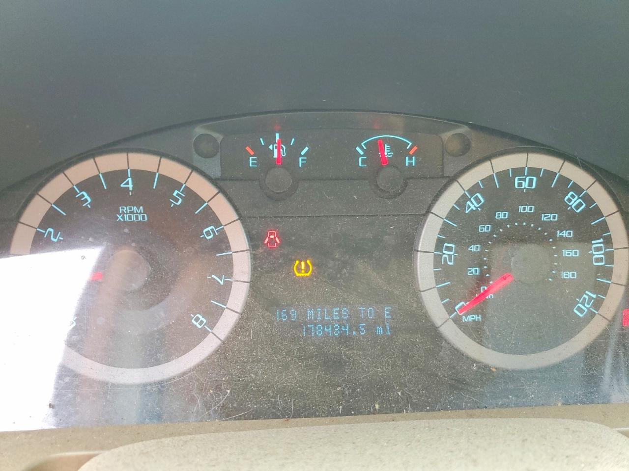 2010 FORD ESCAPE XLT photo 25