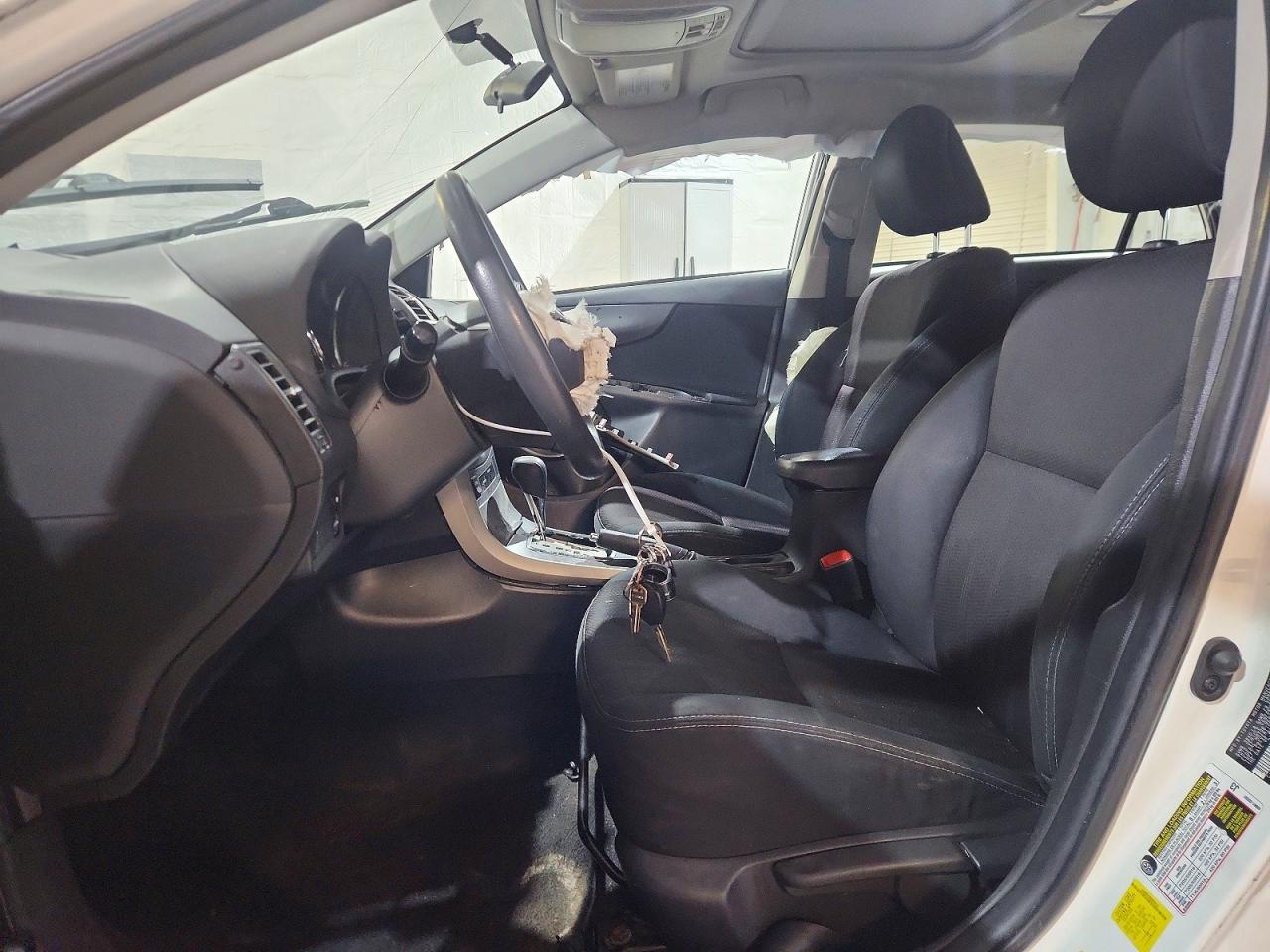 2012 TOYOTA COROLLA S photo 13