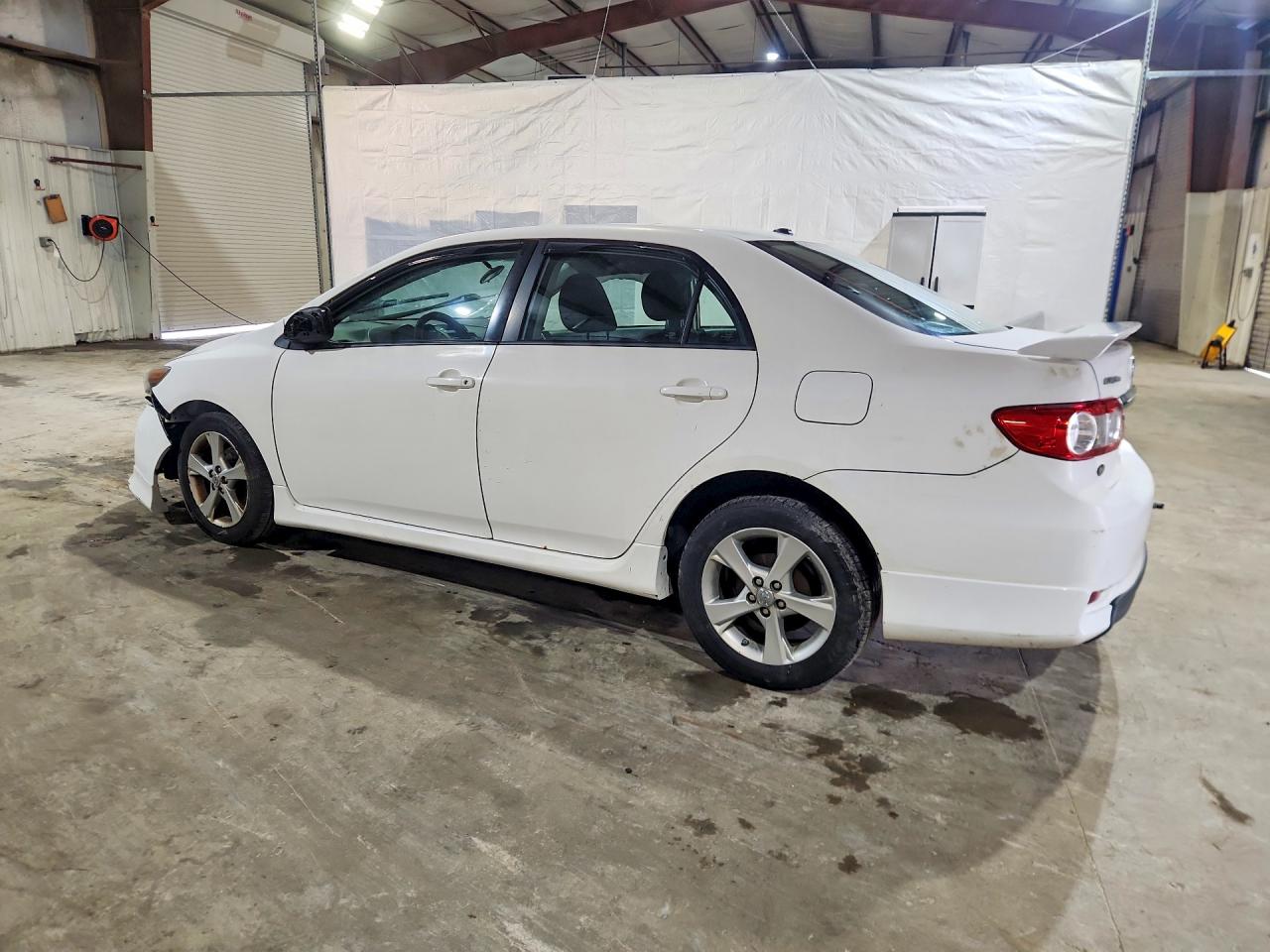 2012 TOYOTA COROLLA S photo 3