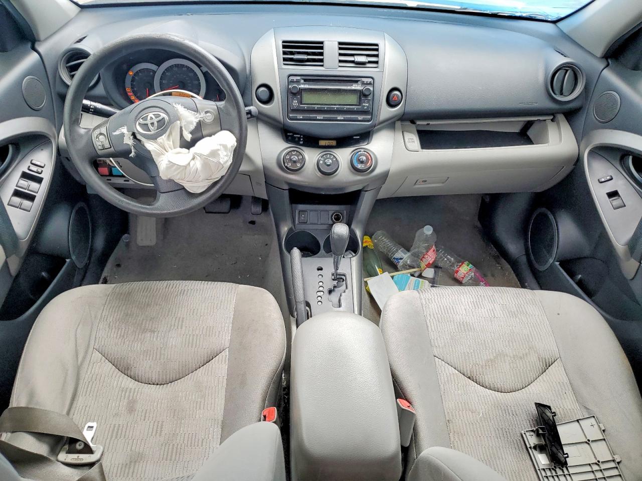 2012 TOYOTA RAV4 BASE photo 8