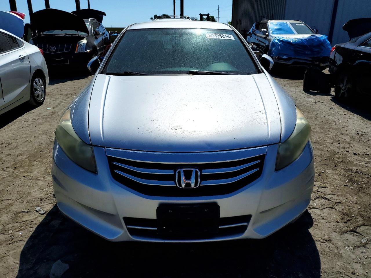 2011 HONDA ACCORD LX photo 9