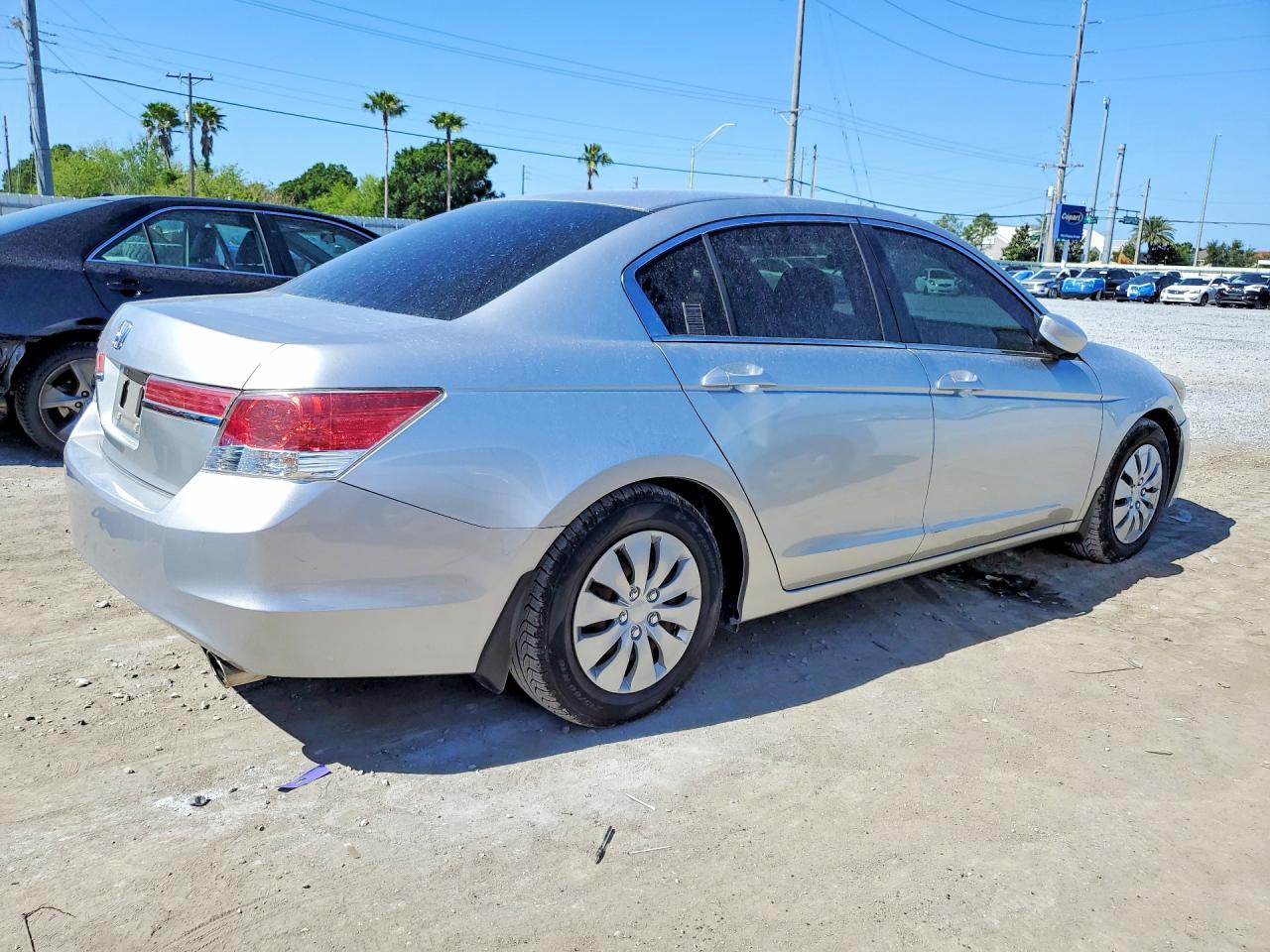2011 HONDA ACCORD LX photo 5