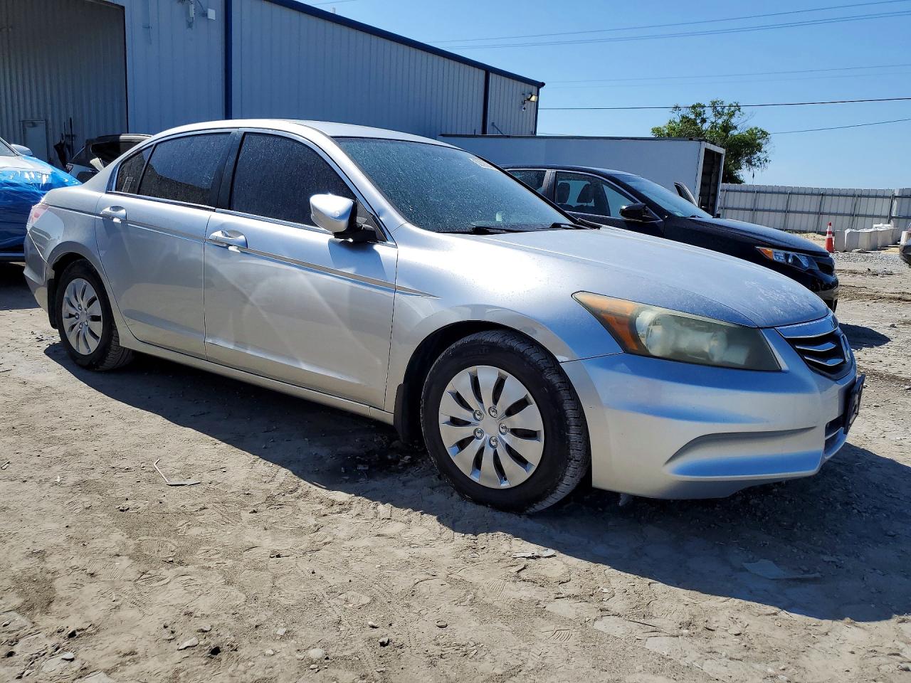 2011 HONDA ACCORD LX photo 7