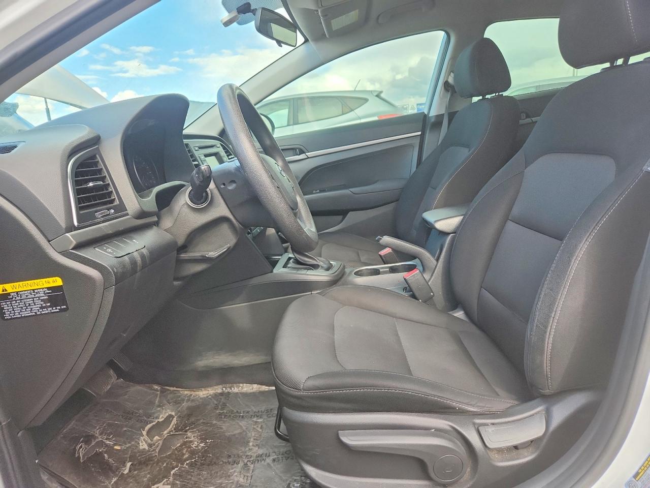 2018 HYUNDAI ELANTRA SE photo 19