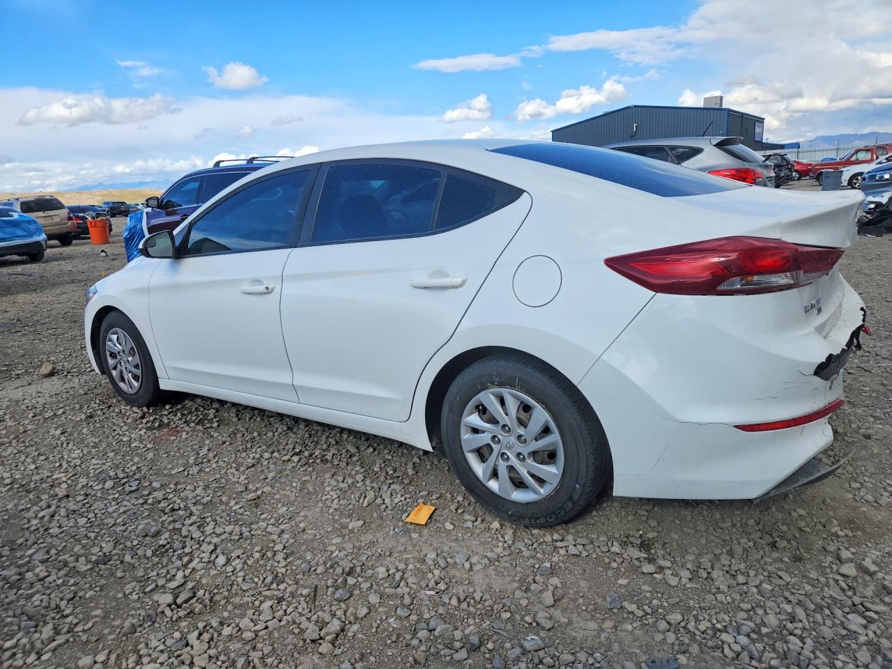 2018 HYUNDAI ELANTRA SE photo 4