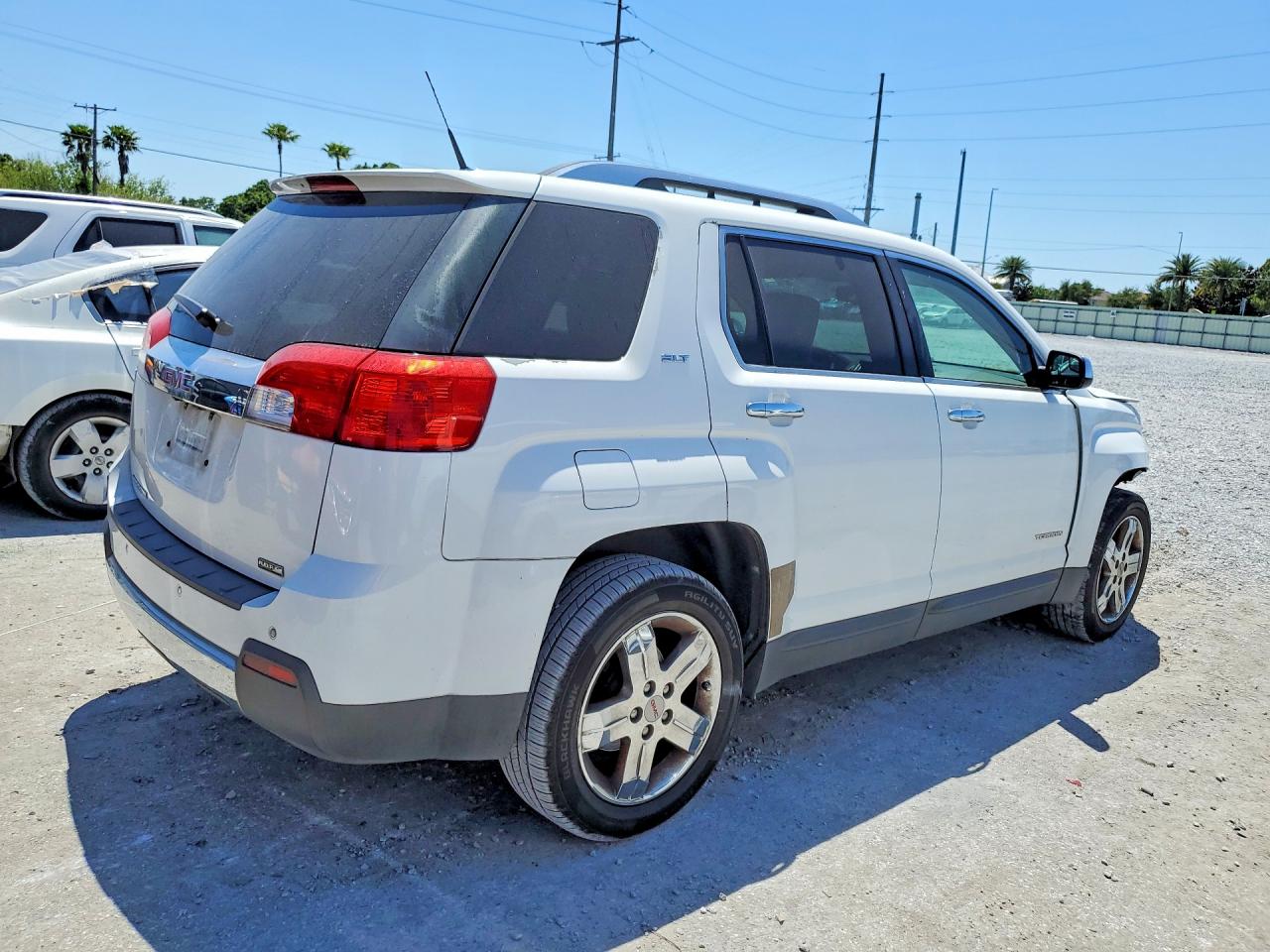 2012 GMC TERRAIN SLT photo 5