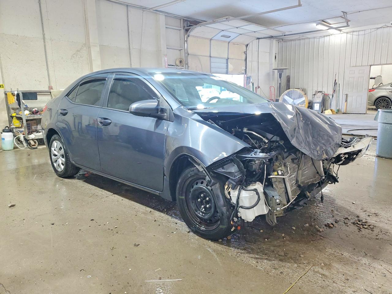 2015 TOYOTA COROLLA LE photo 4