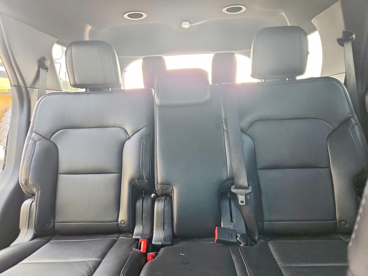 2016 FORD EXPLORER XLT photo 19
