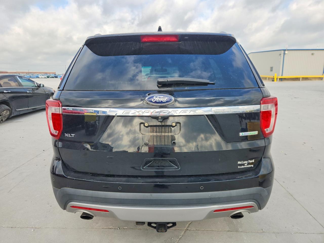 2016 FORD EXPLORER XLT photo 11
