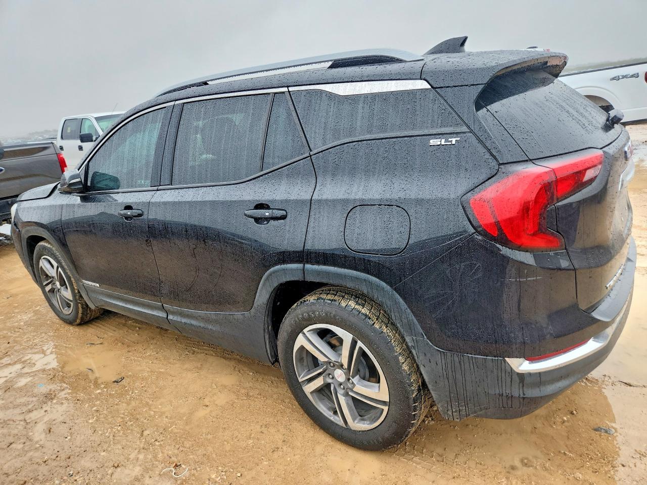2020 GMC TERRAIN SLT photo 3