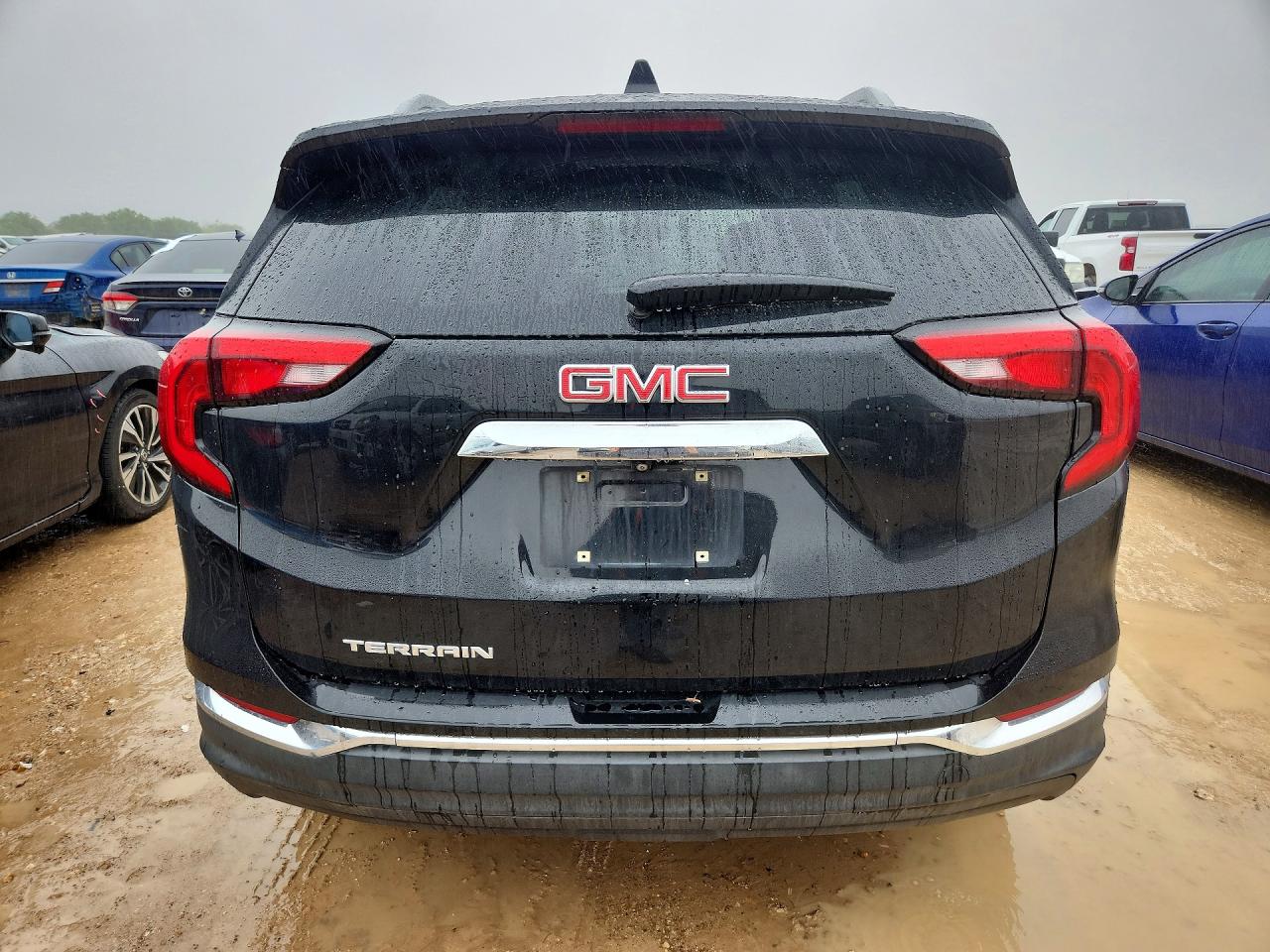 2020 GMC TERRAIN SLT photo 11