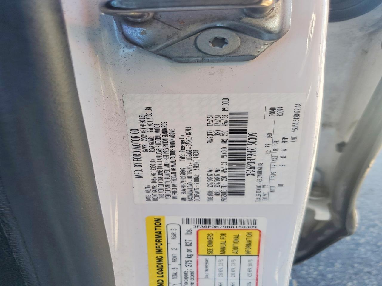 2017 FORD FUSION SE photo 23