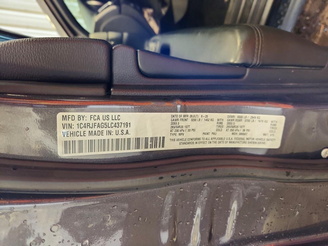 2020 JEEP GRAND CHEROKEE LAREDO photo 25