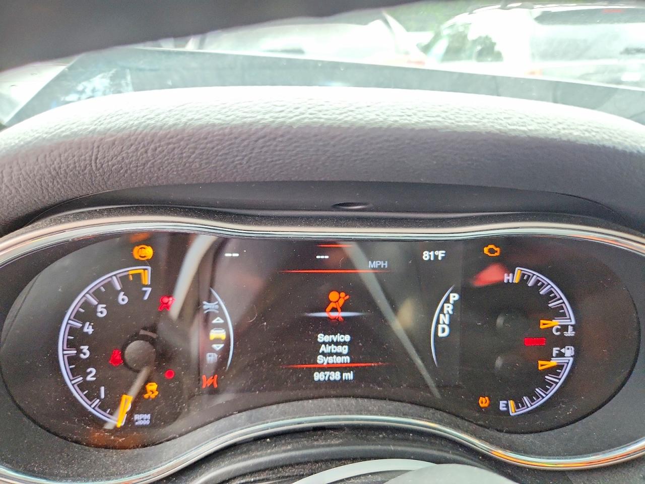 2020 JEEP GRAND CHEROKEE LAREDO photo 17