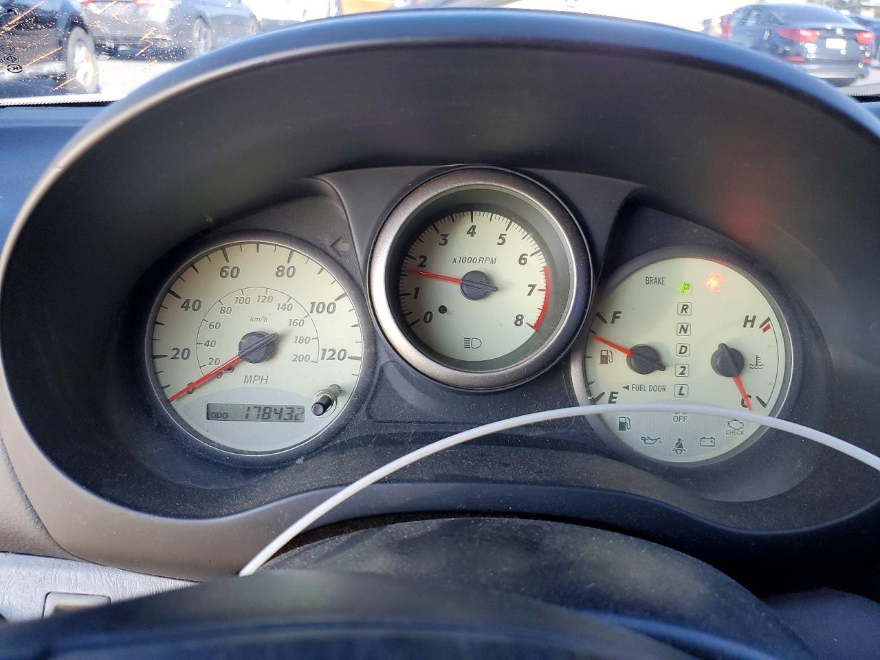 2001 TOYOTA RAV4 BASE photo 17