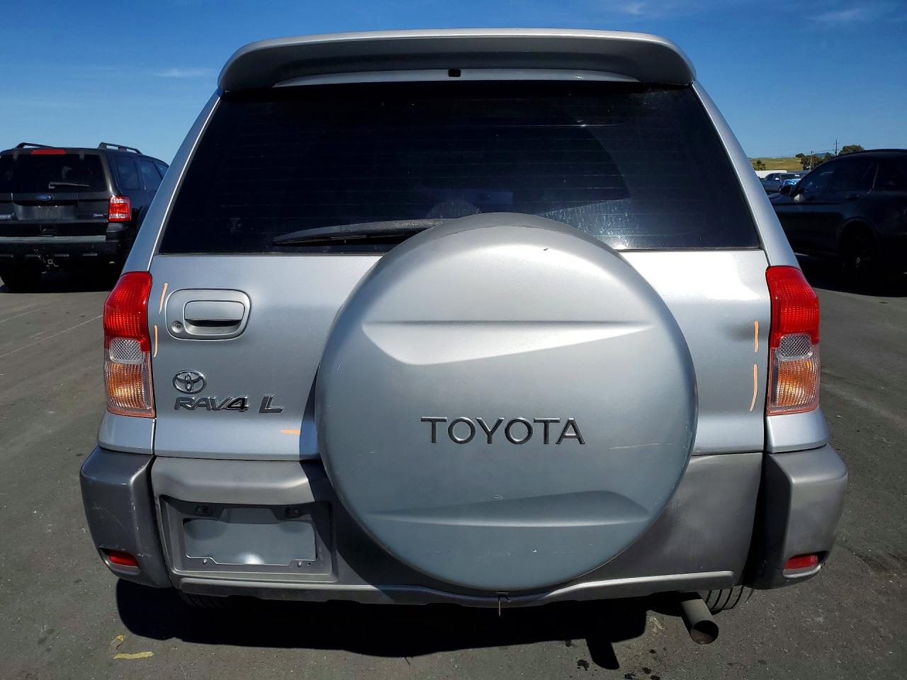 2001 TOYOTA RAV4 BASE photo 11