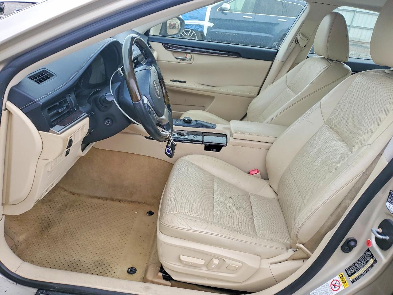 2013 LEXUS ES 350 photo 19