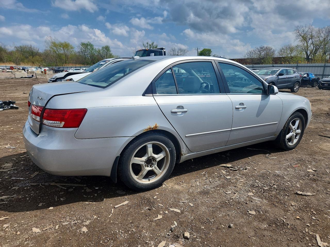 2008 HYUNDAI SONATA GLS photo 7