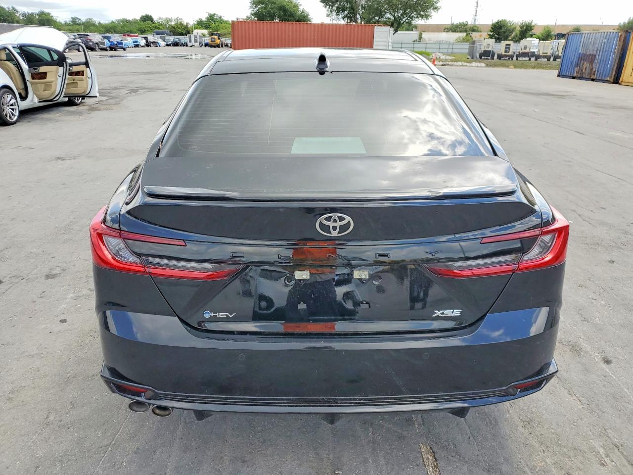 2026 TOYOTA CAMRY XSE photo 16