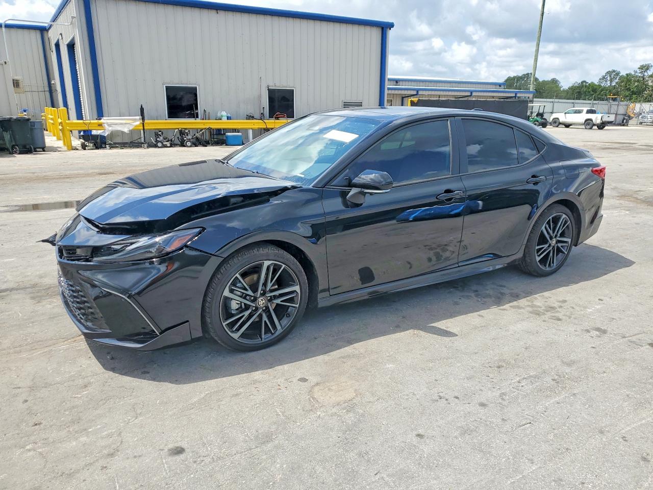 2026 TOYOTA CAMRY