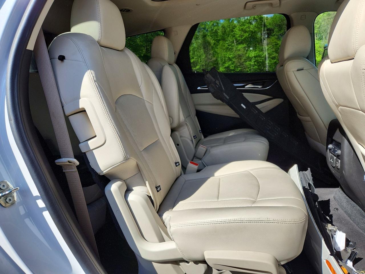 2022 BUICK ENCLAVE PREMIUM photo 31