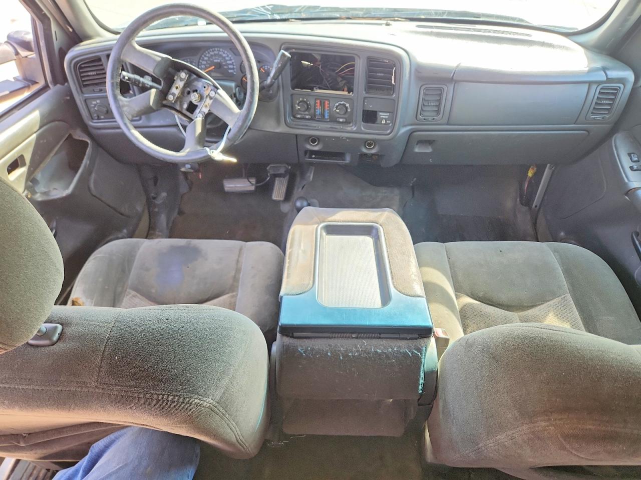 2004 CHEVROLET SILVERADO K1500 photo 15