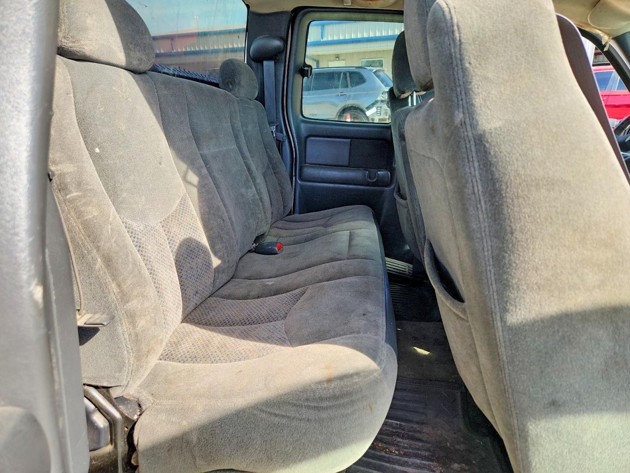 2004 CHEVROLET SILVERADO K1500 photo 19