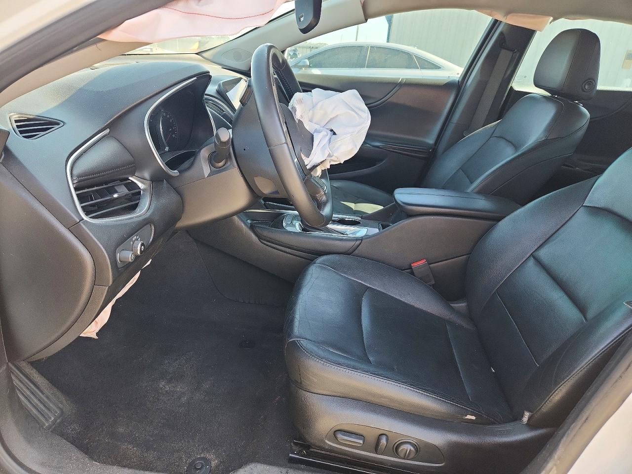 2016 CHEVROLET MALIBU LT photo 7