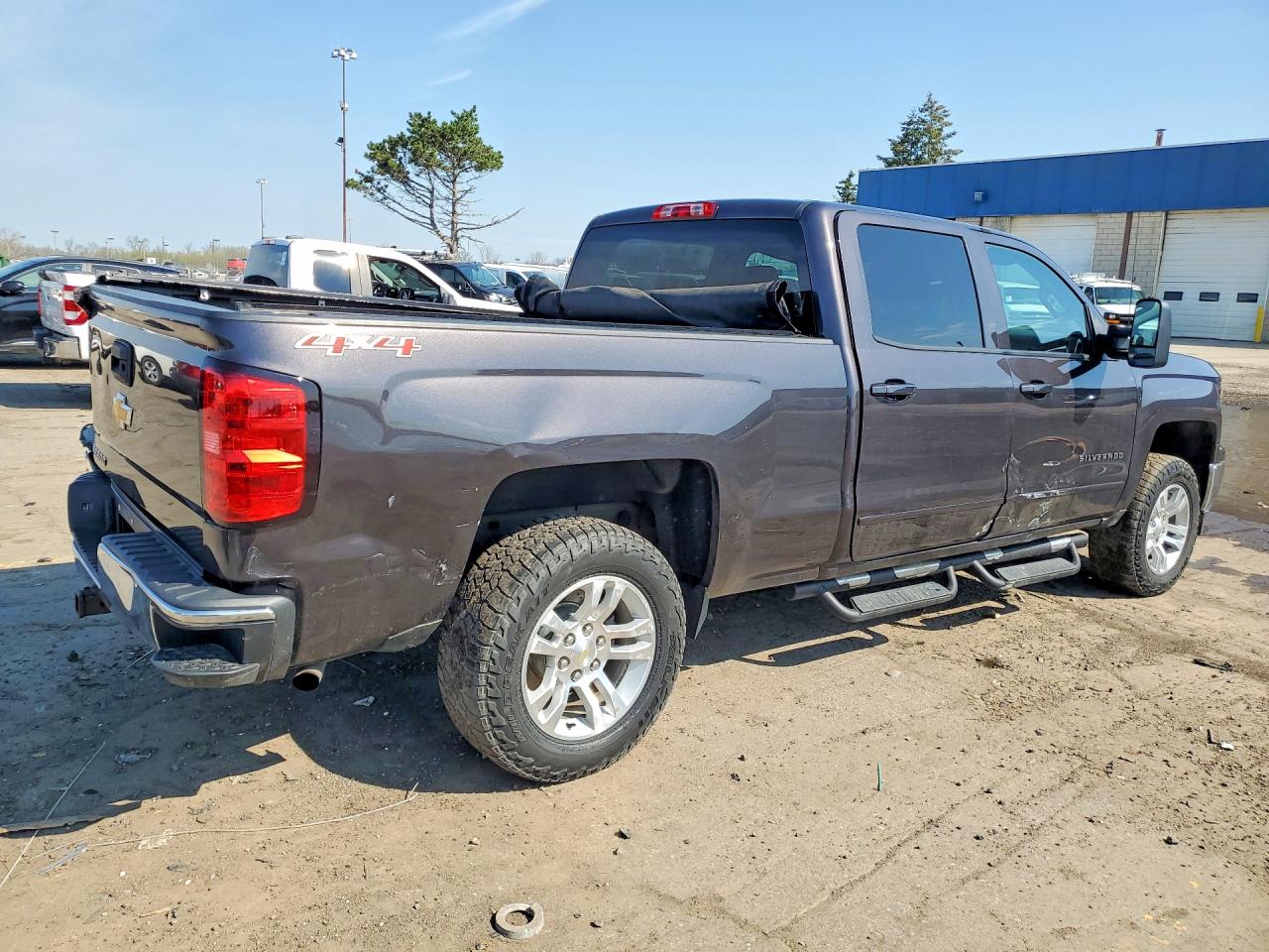 2015 CHEVROLET SILVERADO K1500 LT photo 3