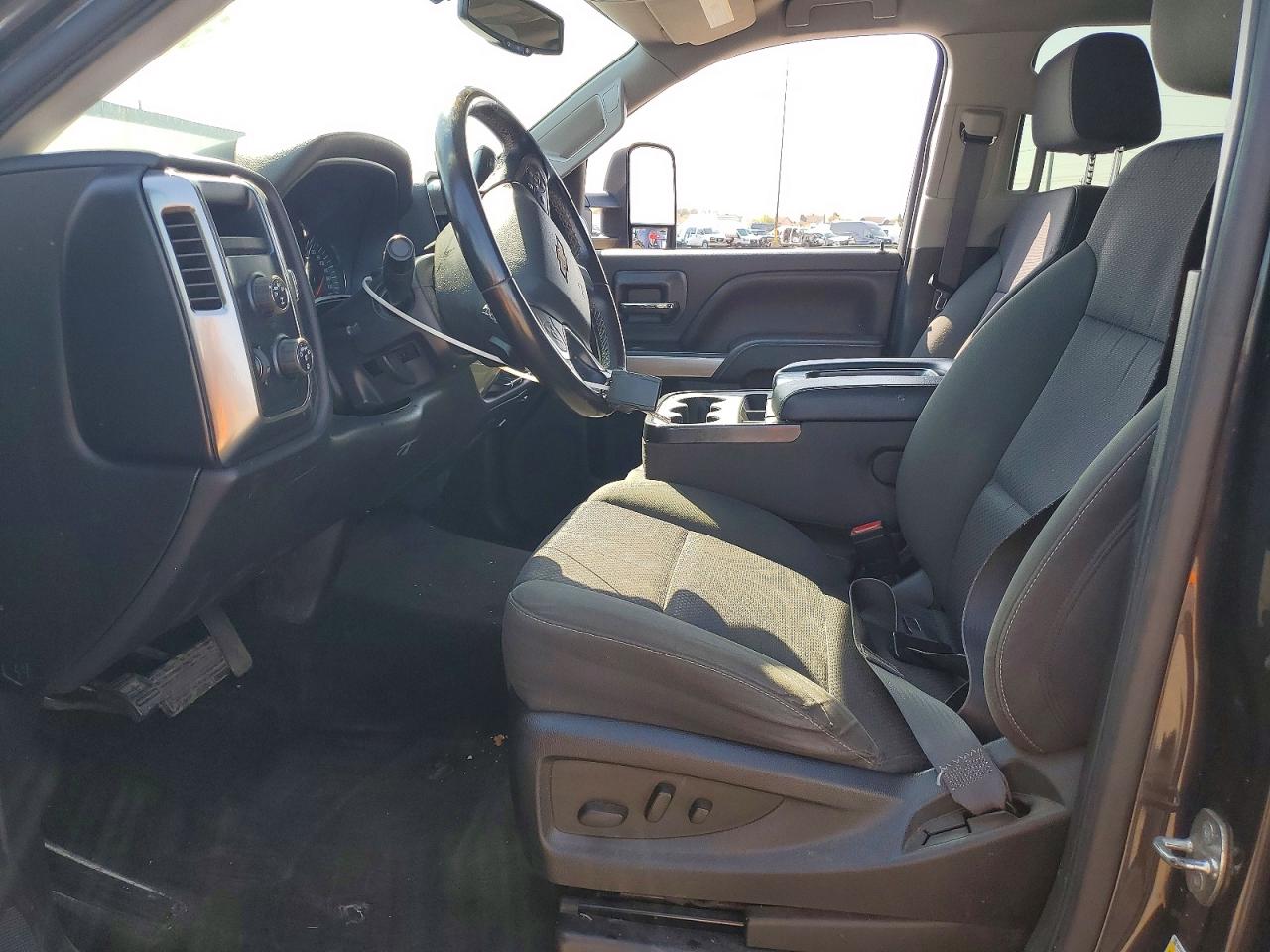 2015 CHEVROLET SILVERADO K1500 LT photo 7