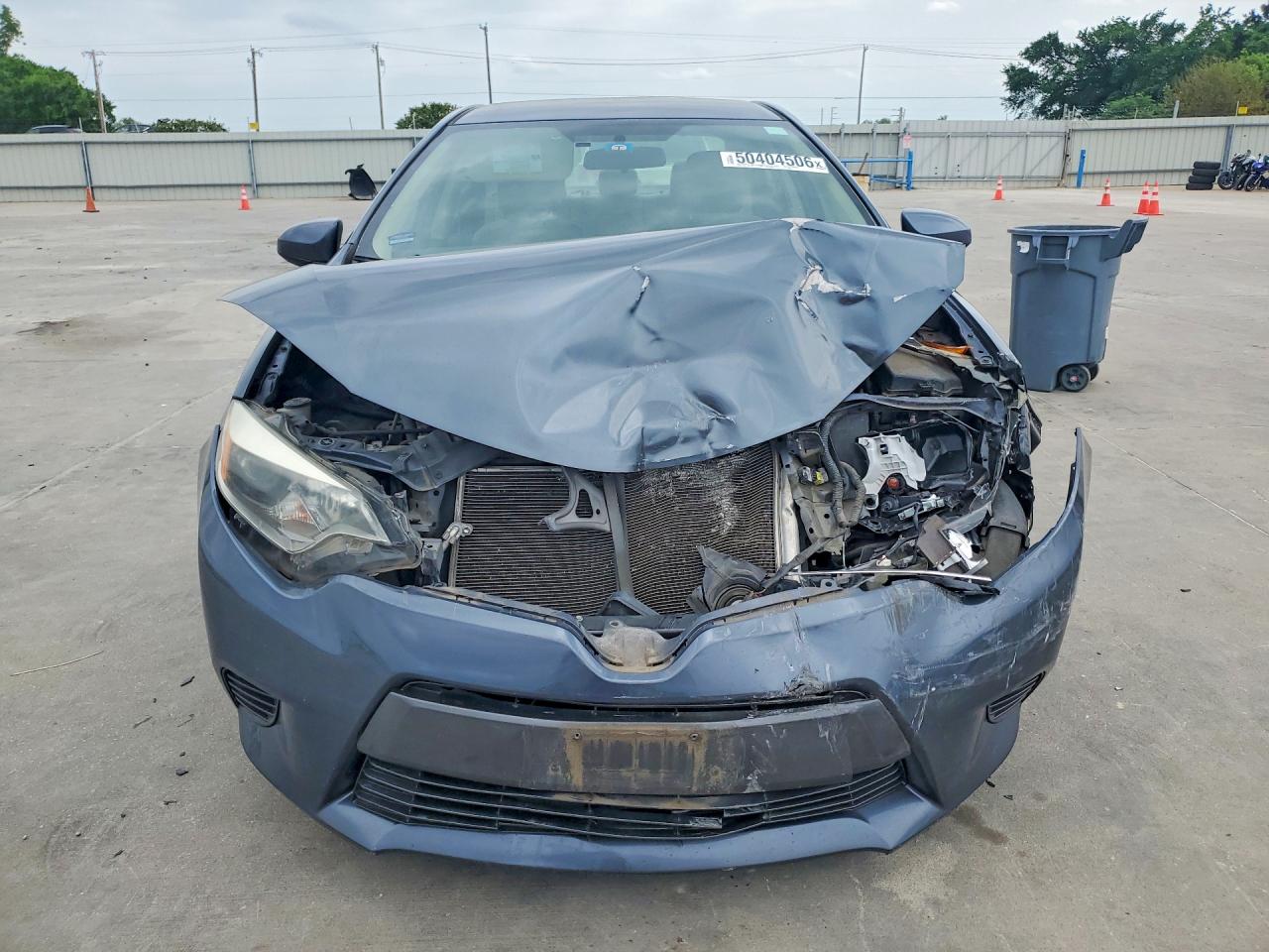 2016 TOYOTA COROLLA LE photo 5