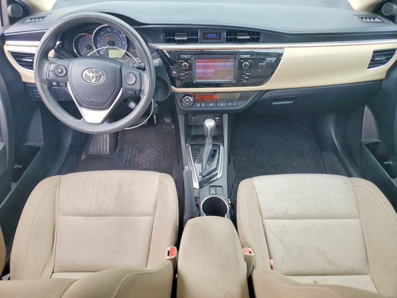 2016 TOYOTA COROLLA LE photo 8