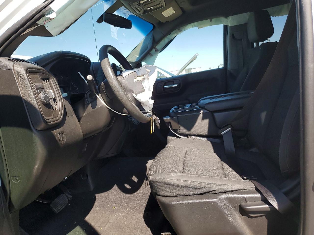 2021 CHEVROLET SILVERADO C1500 CUSTOM photo 13