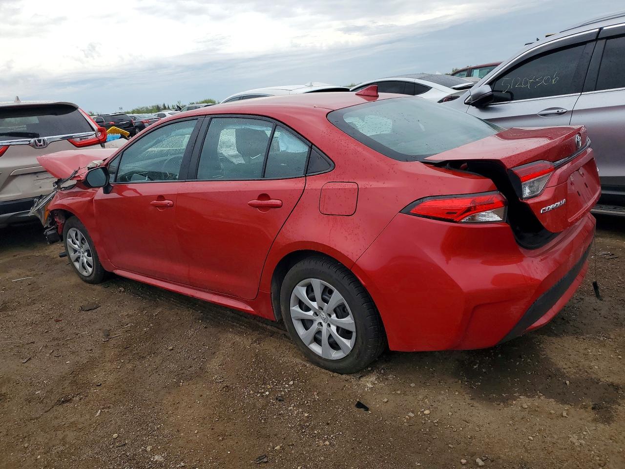 2021 TOYOTA COROLLA LE photo 3