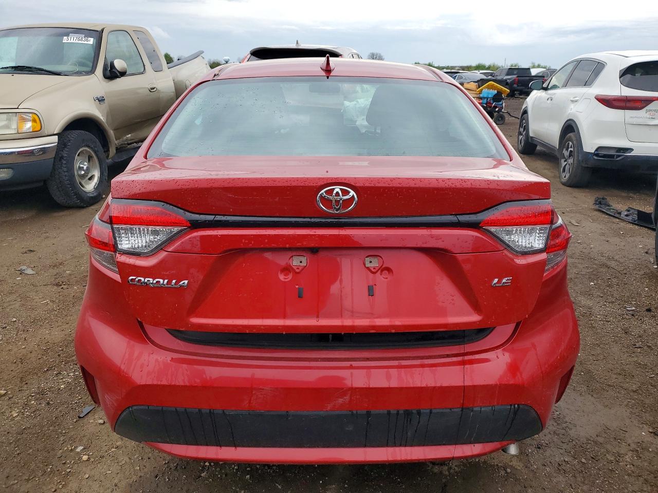 2021 TOYOTA COROLLA LE photo 11