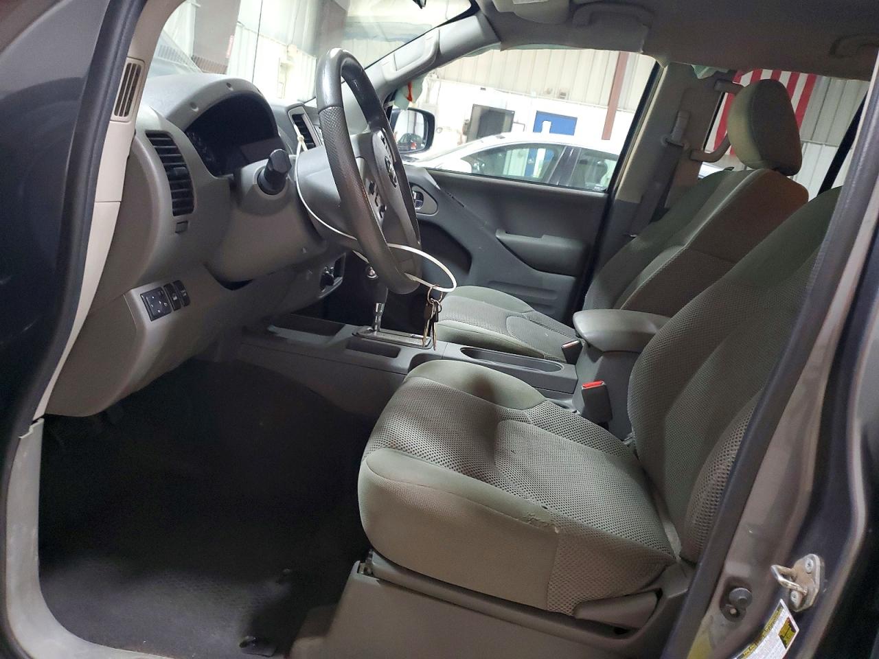 2019 NISSAN FRONTIER SV photo 19