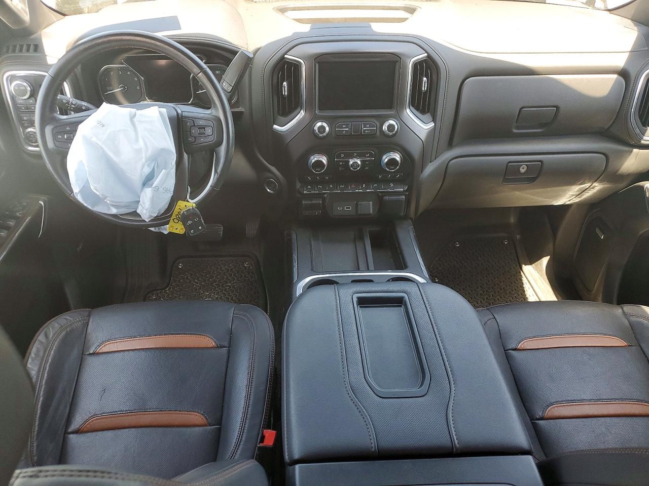 2021 GMC SIERRA K1500 AT4 photo 8