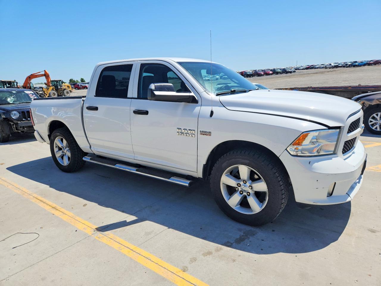 2014 RAM 1500 ST photo 10