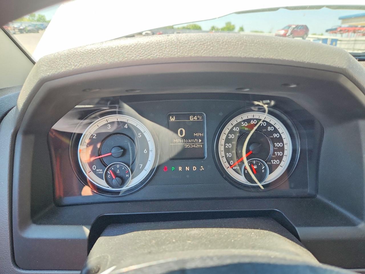 2014 RAM 1500 ST photo 25