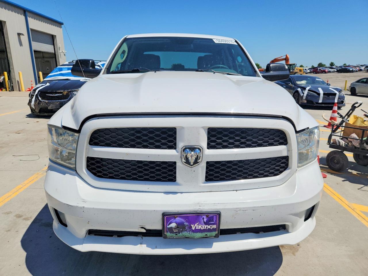 2014 RAM 1500 ST photo 13