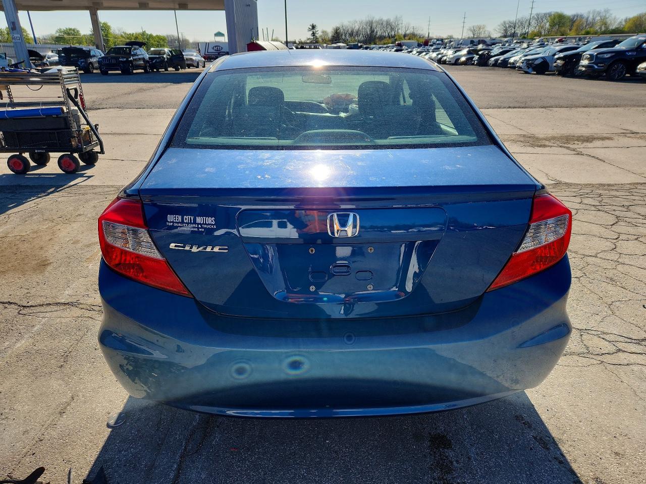 2012 HONDA CIVIC LX photo 6