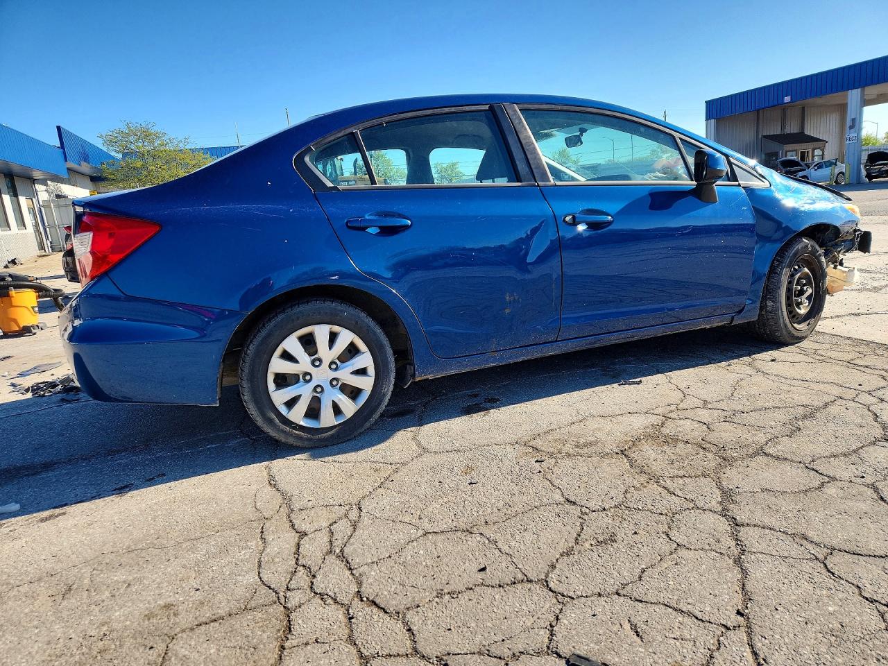 2012 HONDA CIVIC LX photo 3