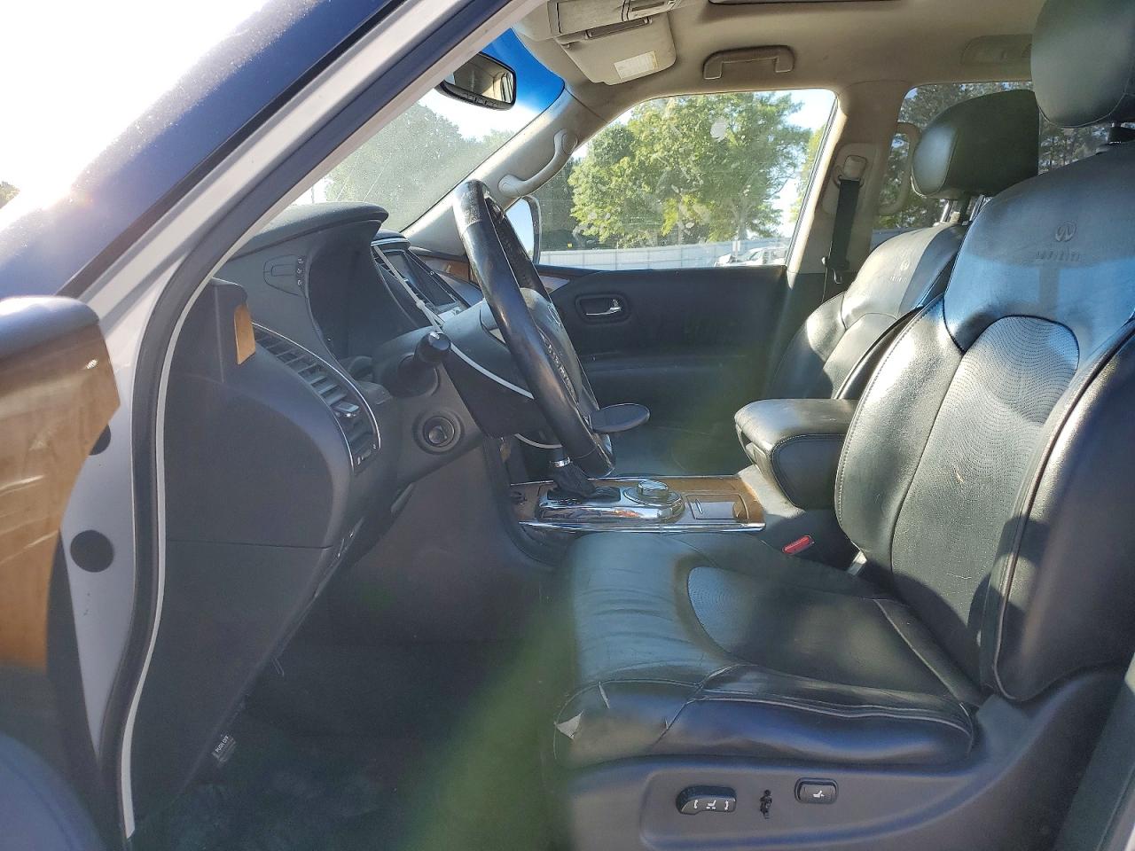 2013 INFINITI QX56 BASE photo 13
