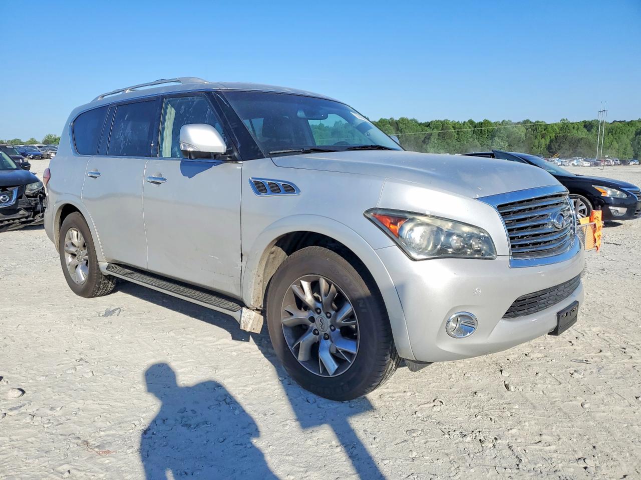 2013 INFINITI QX56 BASE photo 7