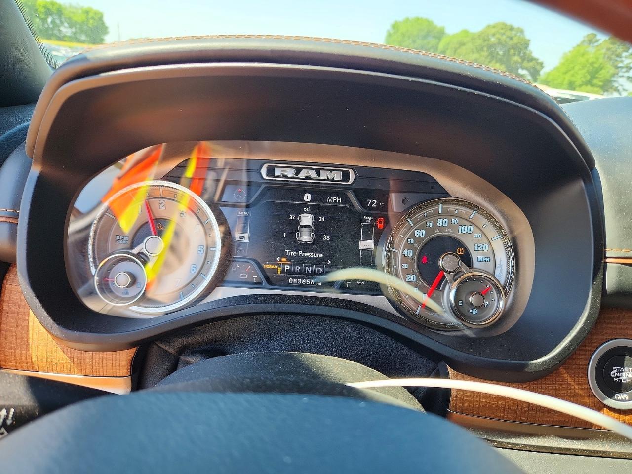 2019 RAM 1500 LONGHORN photo 9